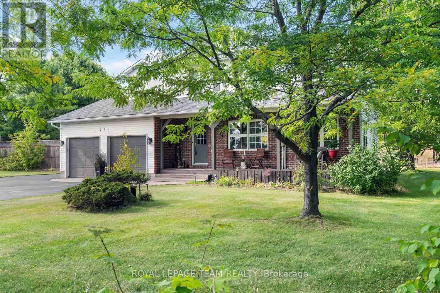 1271 Collier Crescent