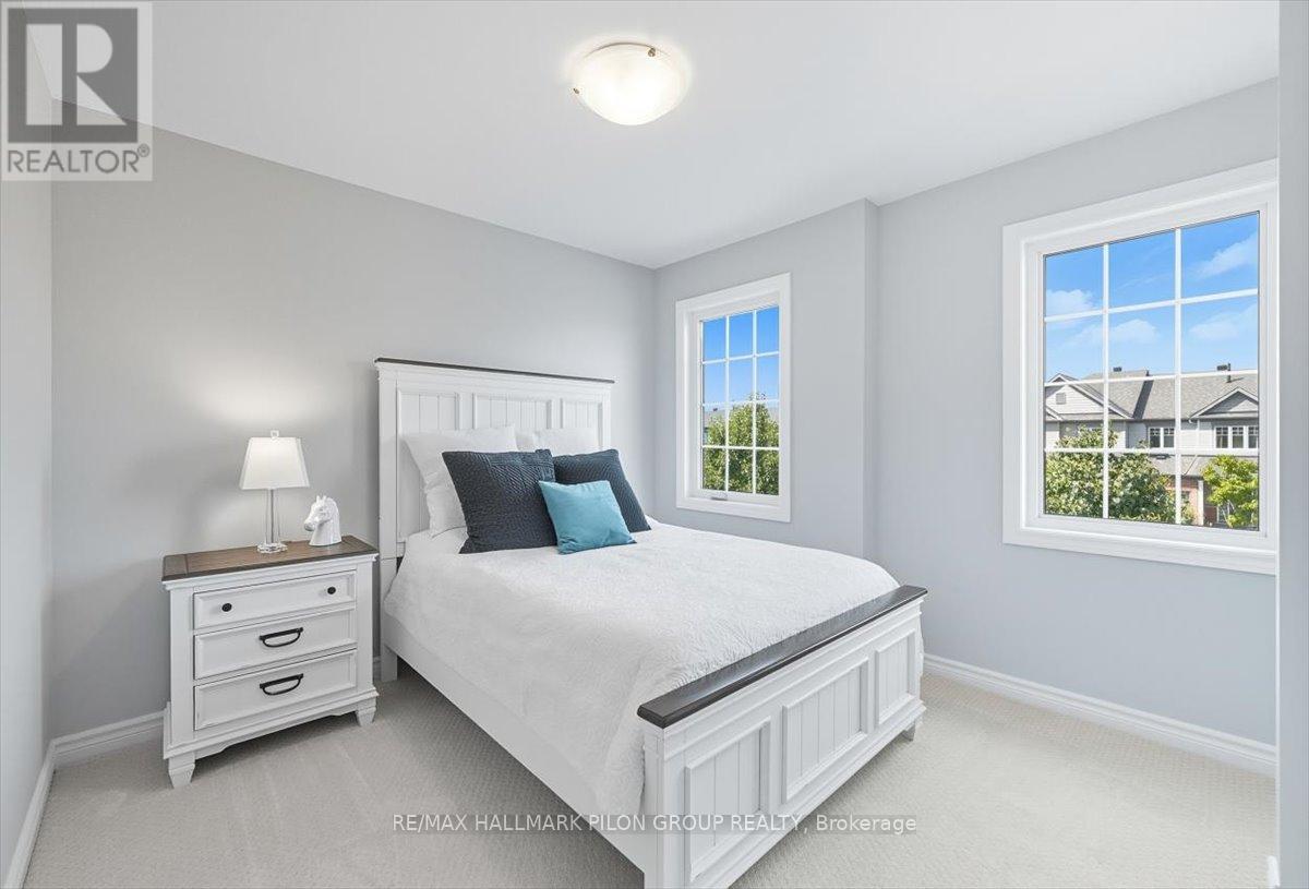 690 Decoeur Drive