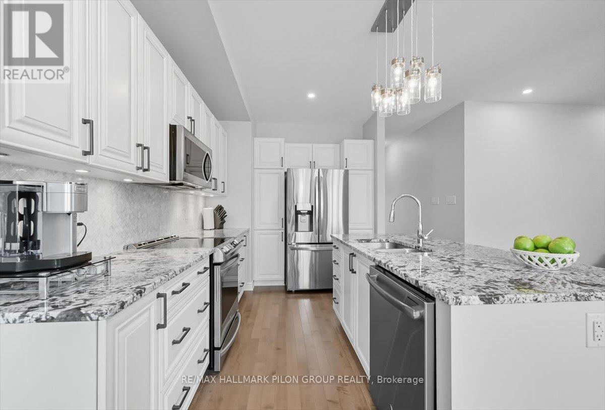 690 Decoeur Drive