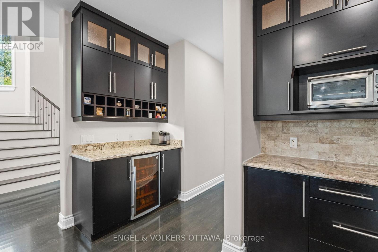 1028 Rick Hansen Crescent
