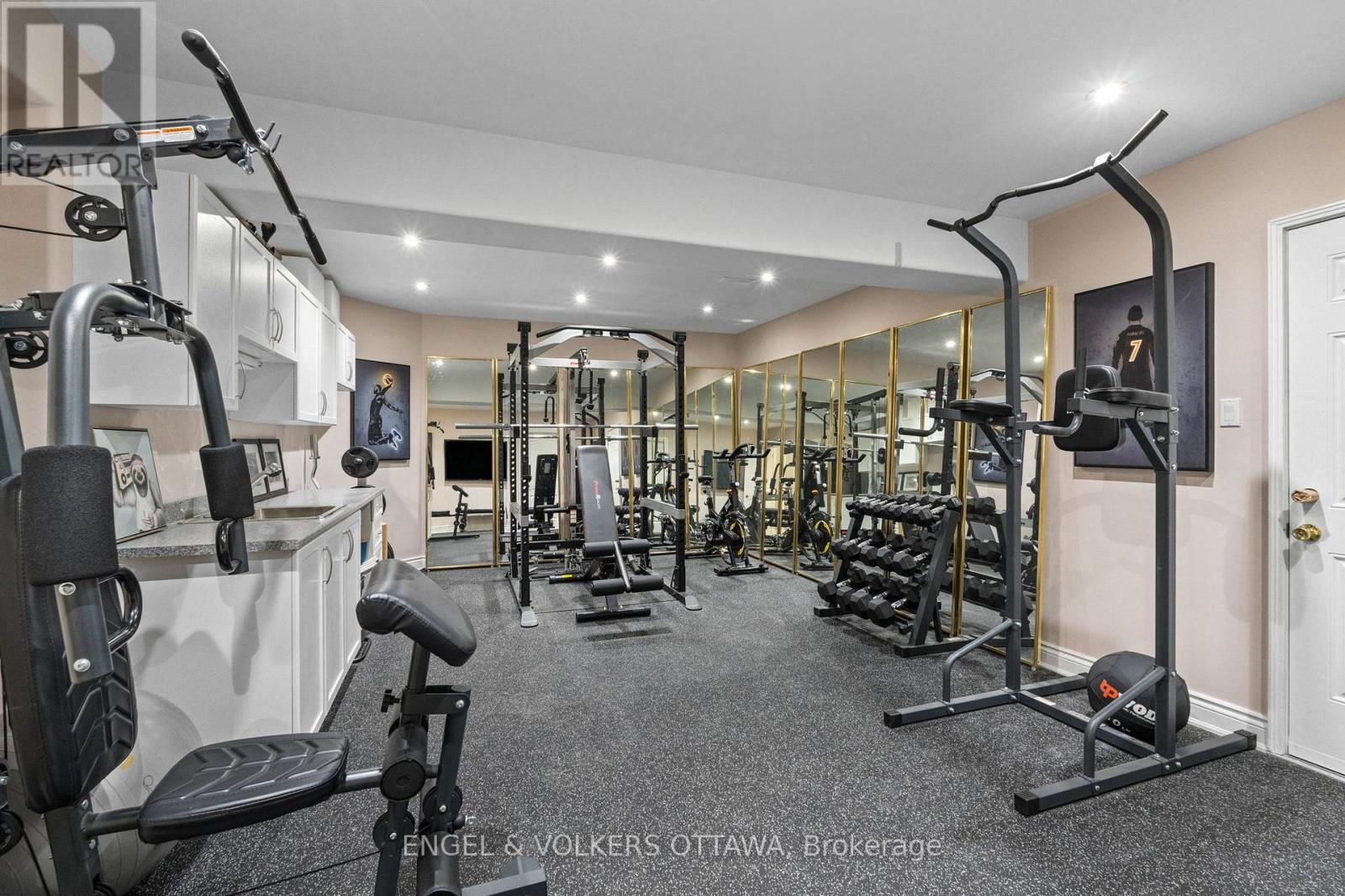 1028 Rick Hansen Crescent