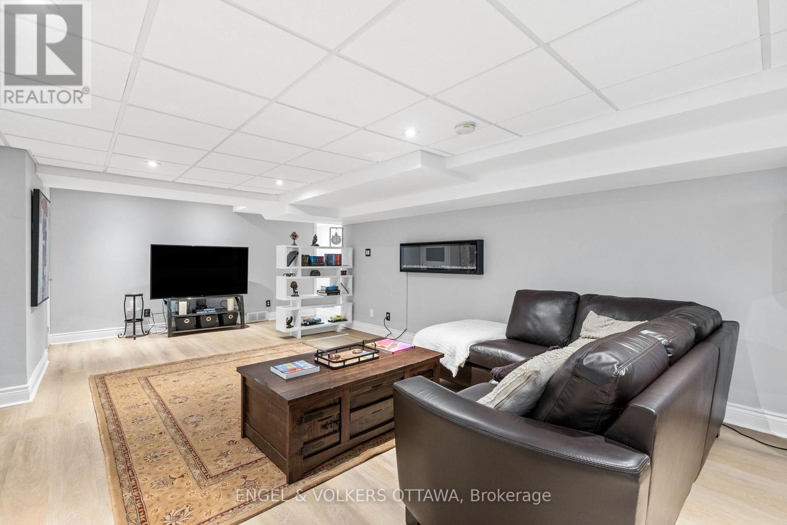 6163 Elkwood Drive