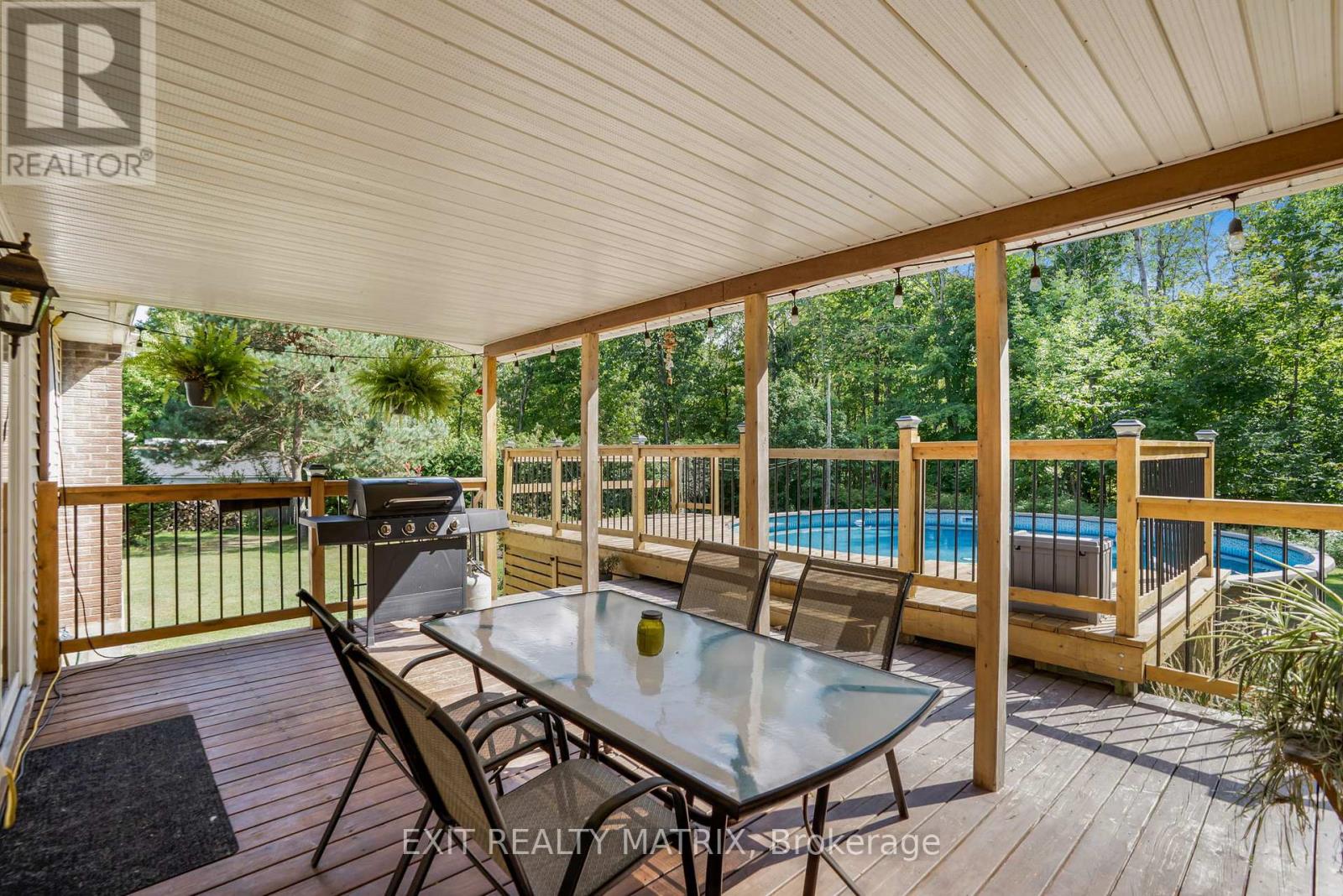 2896 Front Road