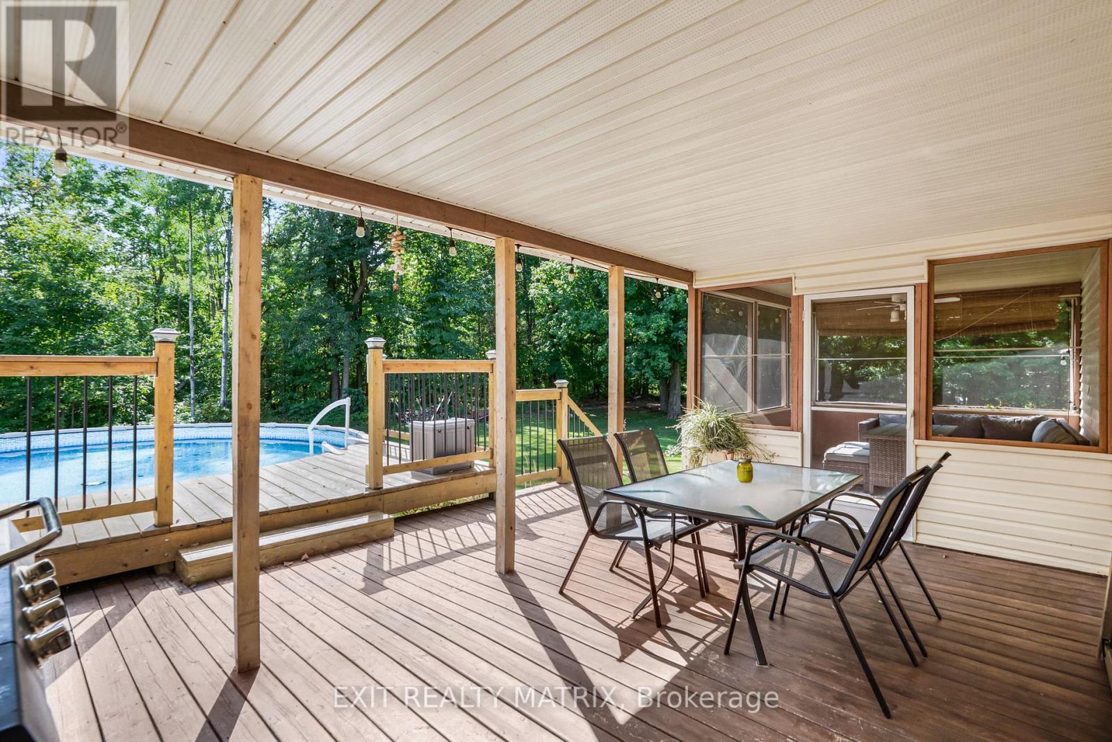 2896 Front Road
