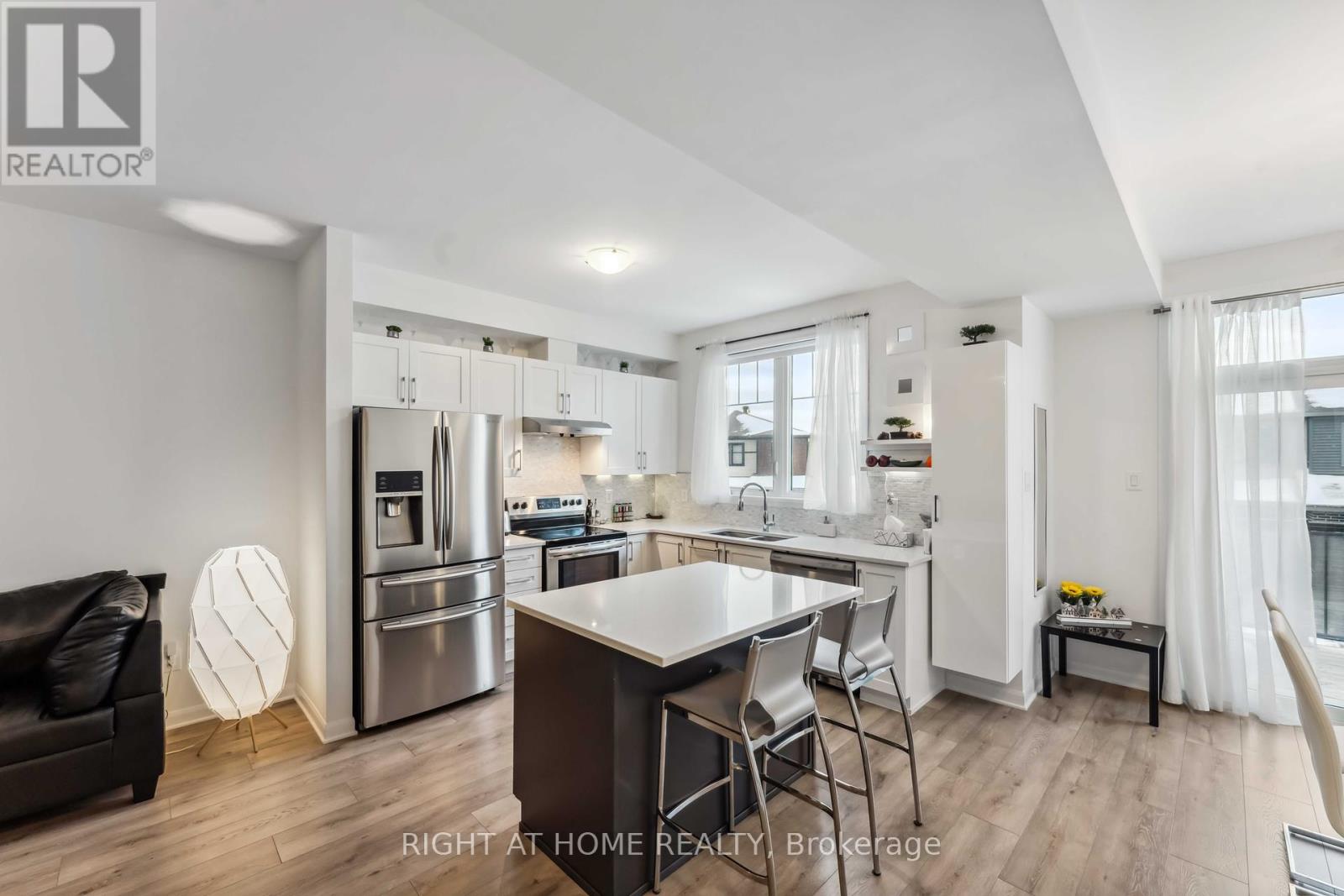 167 Attwell Private