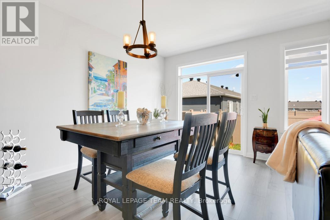 818 Companion Crescent
