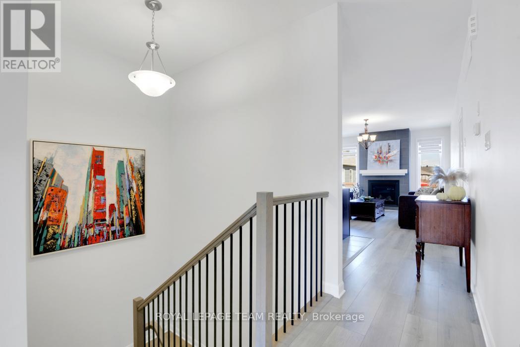818 Companion Crescent
