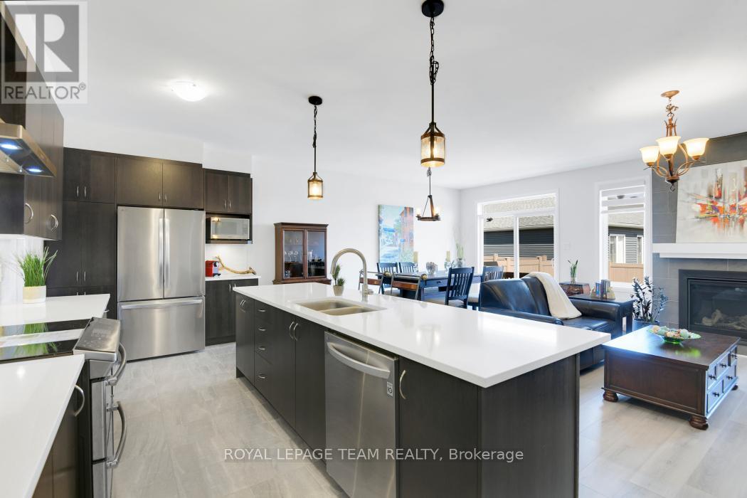 818 Companion Crescent