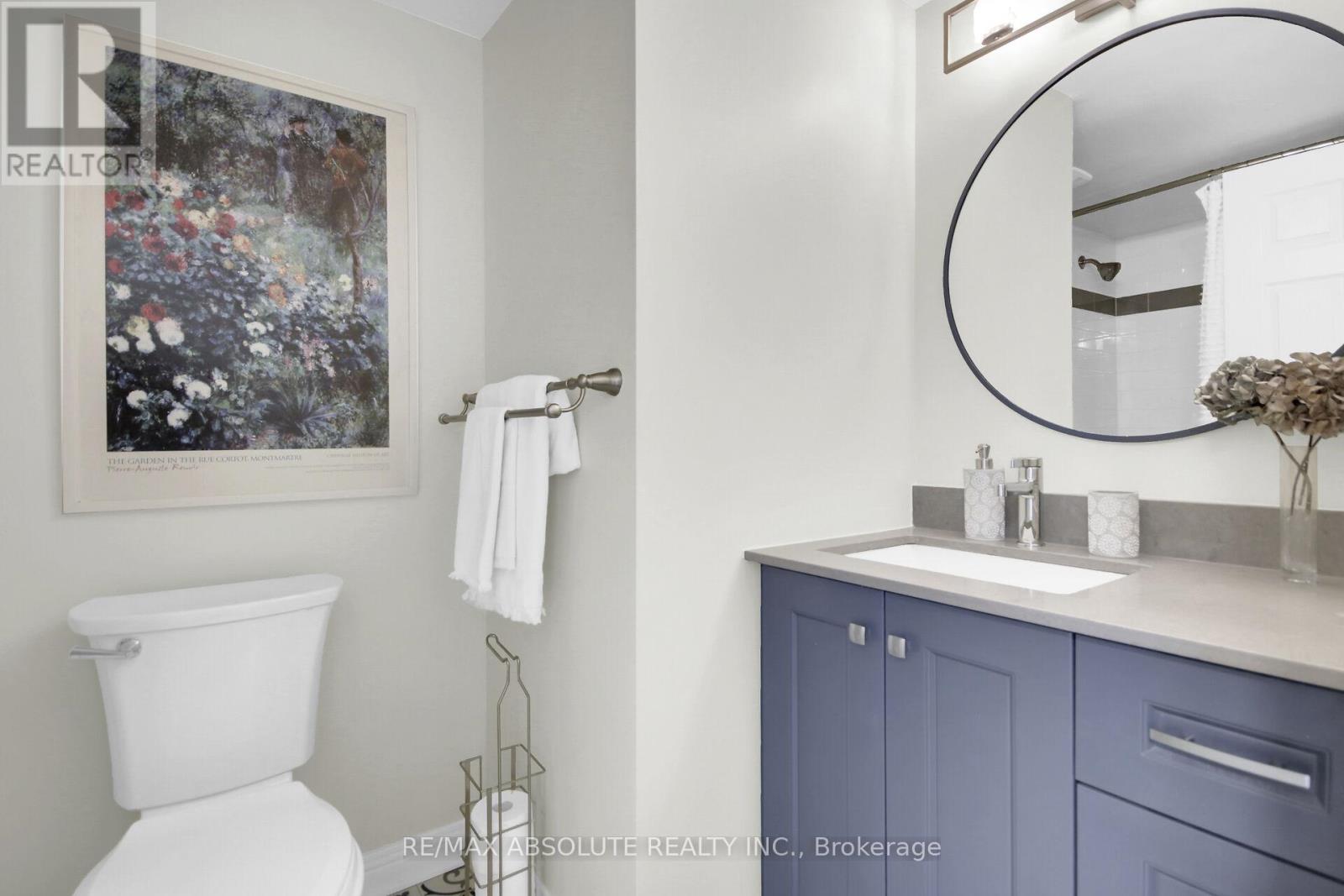 302 - 446 Gilmour Street
