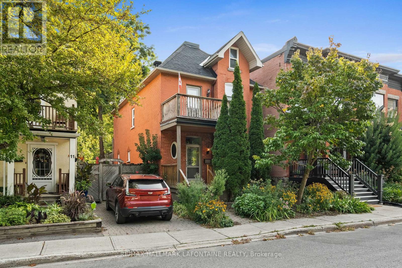13 Cathcart Square