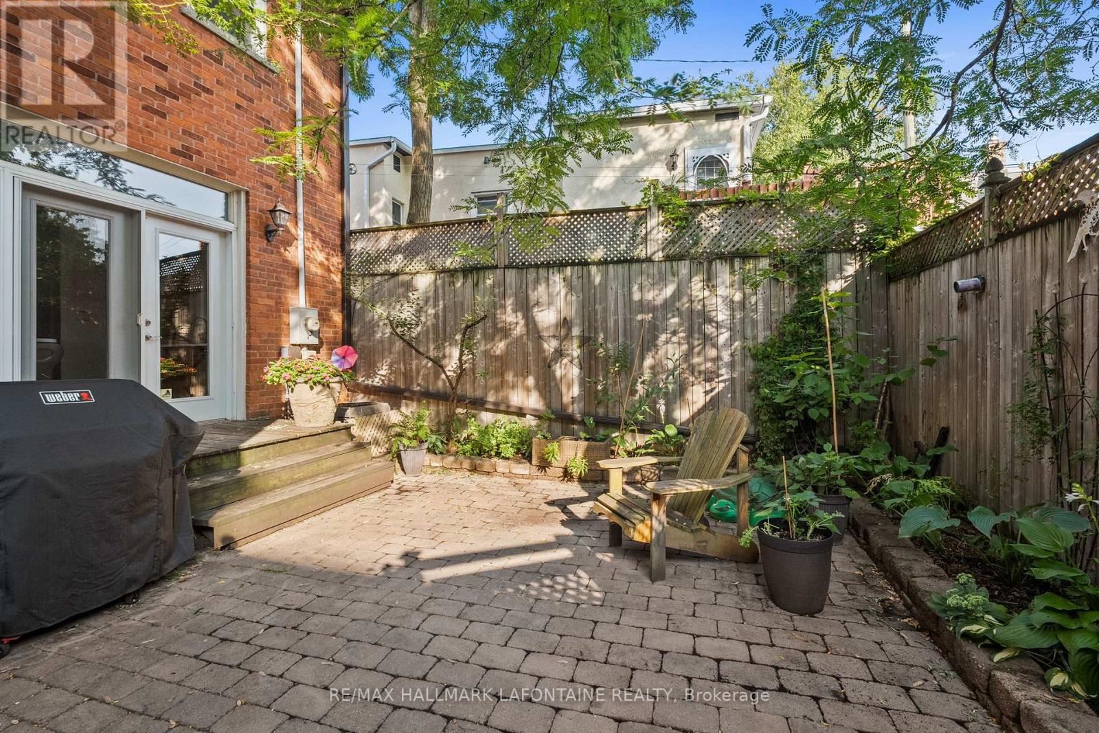 13 Cathcart Square