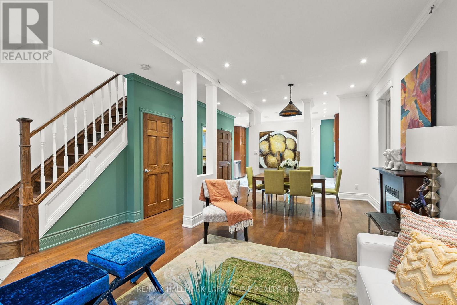 13 Cathcart Square