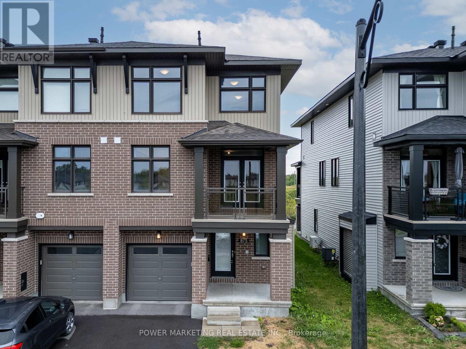 875 Couloir Road