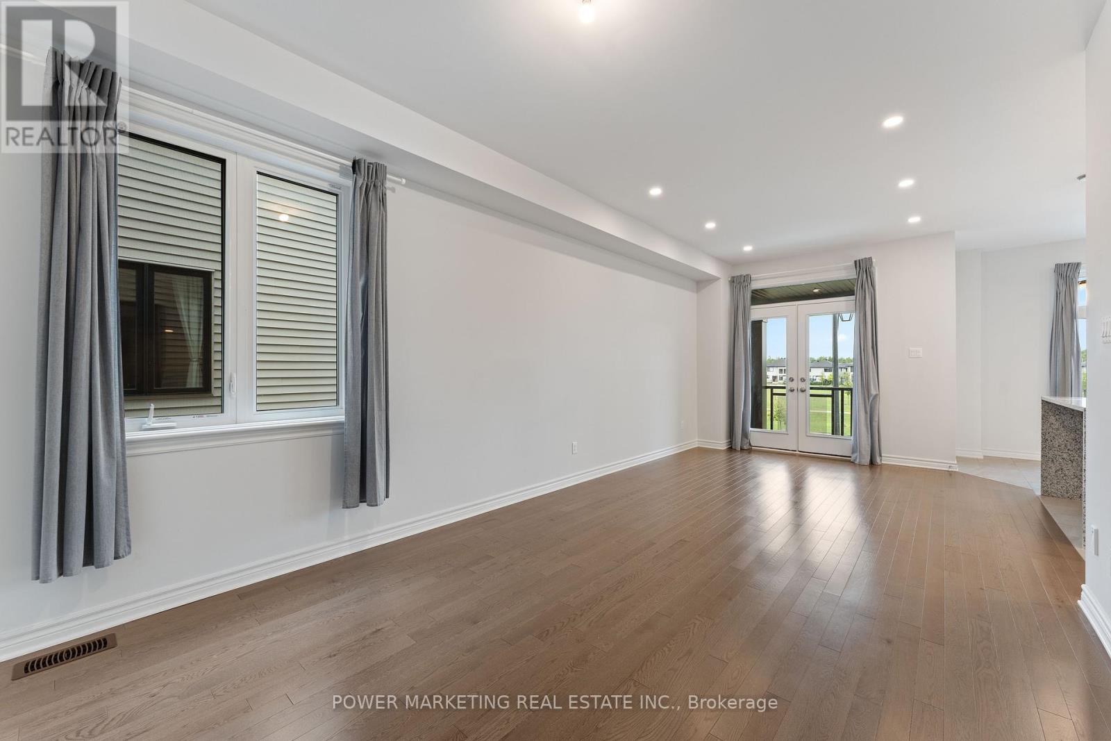 875 Couloir Road