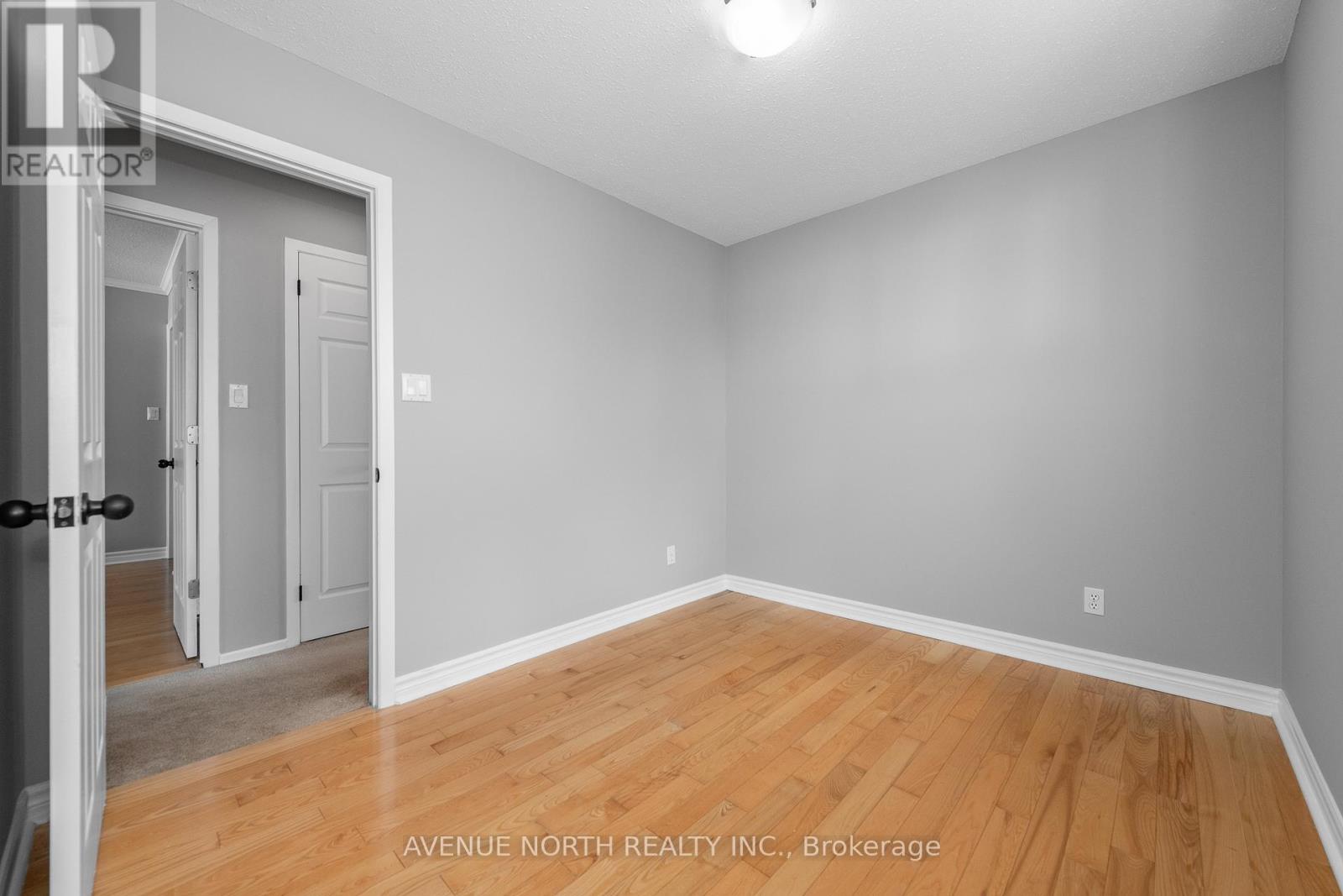 2 Chickasaw Crescent