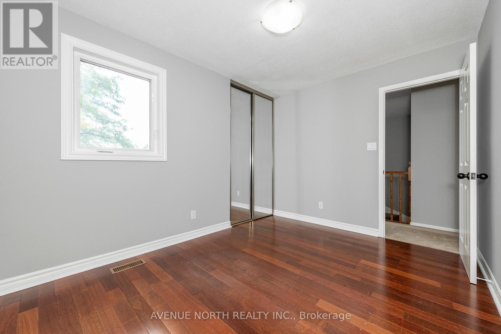 2 Chickasaw Crescent