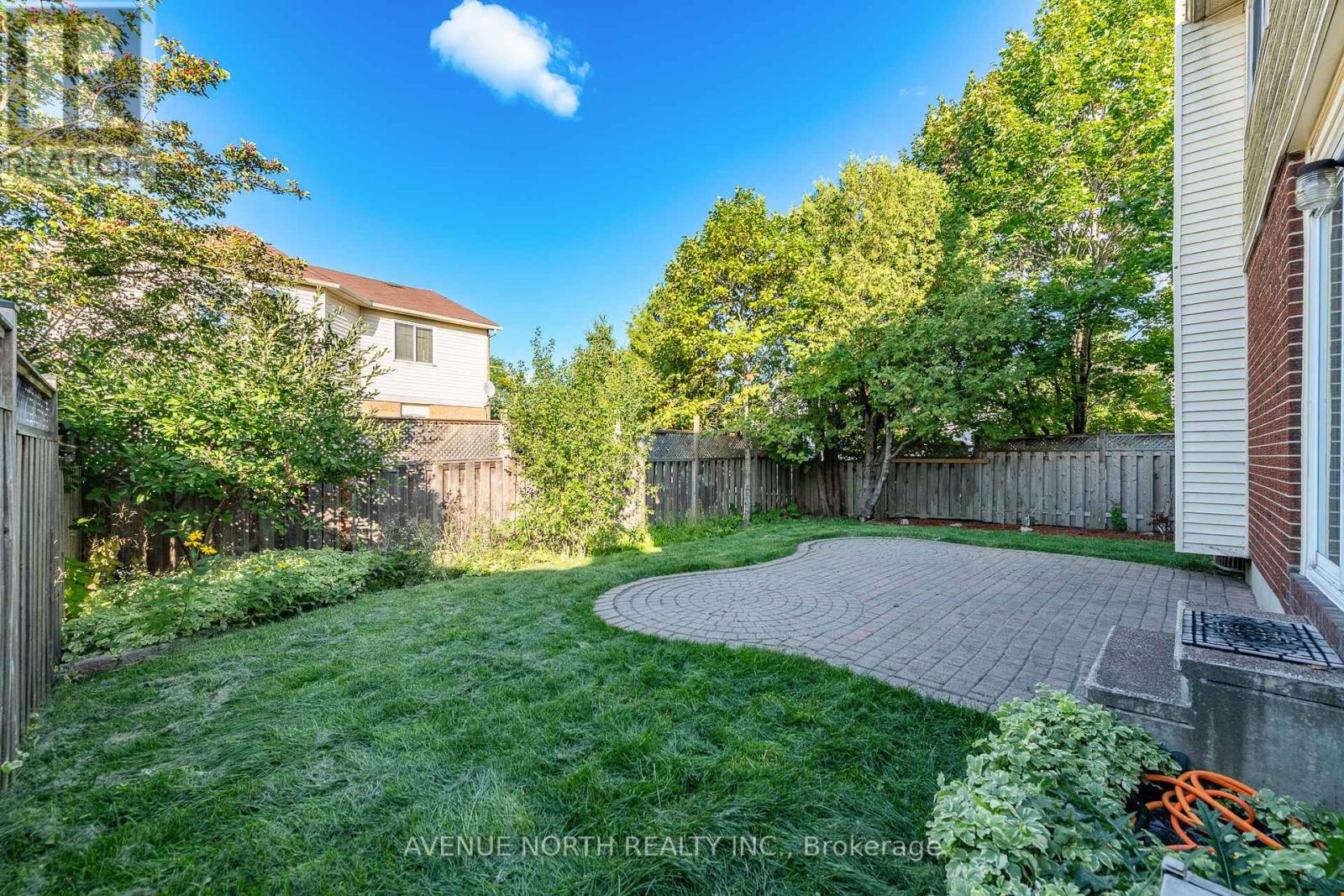 2 Chickasaw Crescent