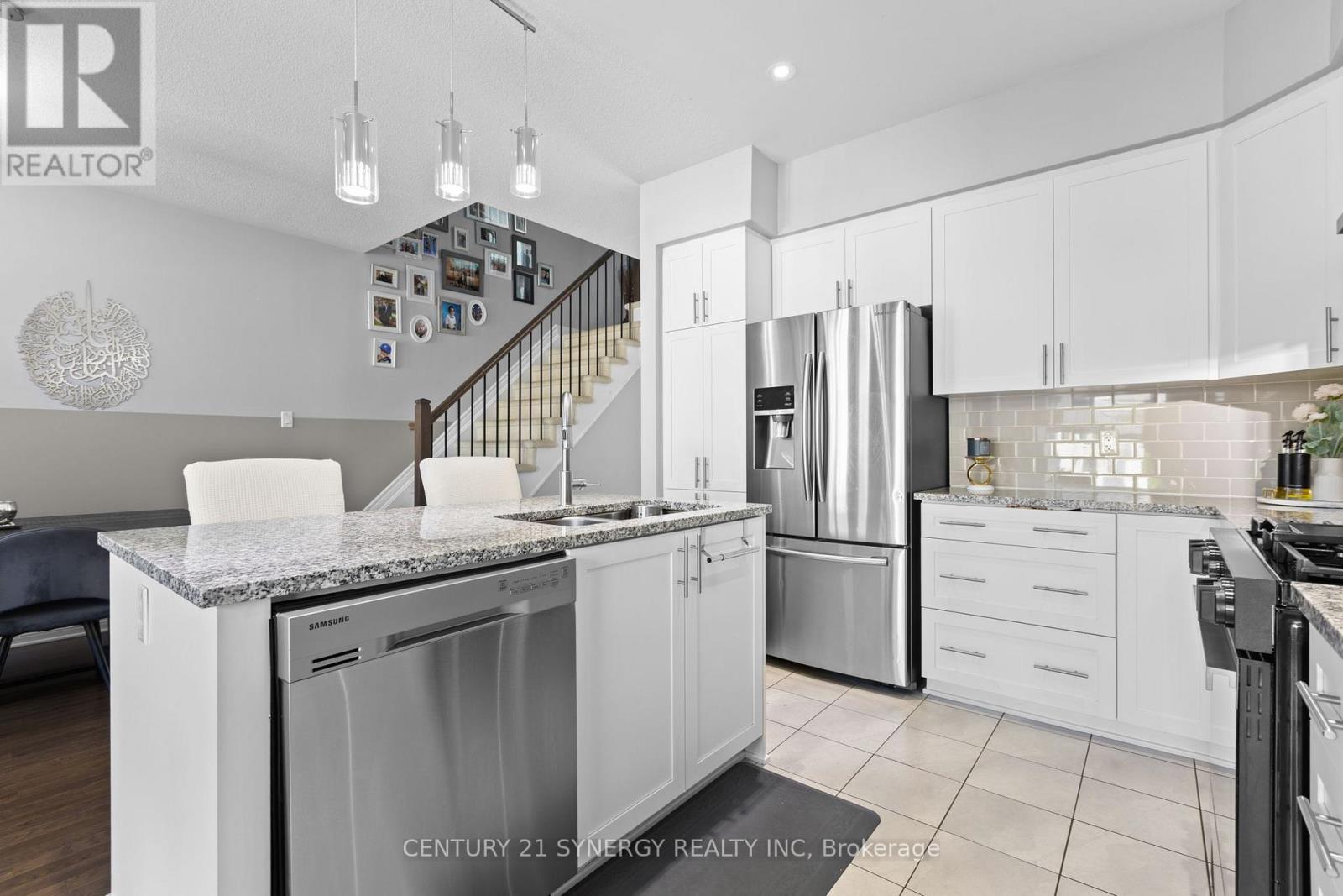 162 Popplewell Crescent