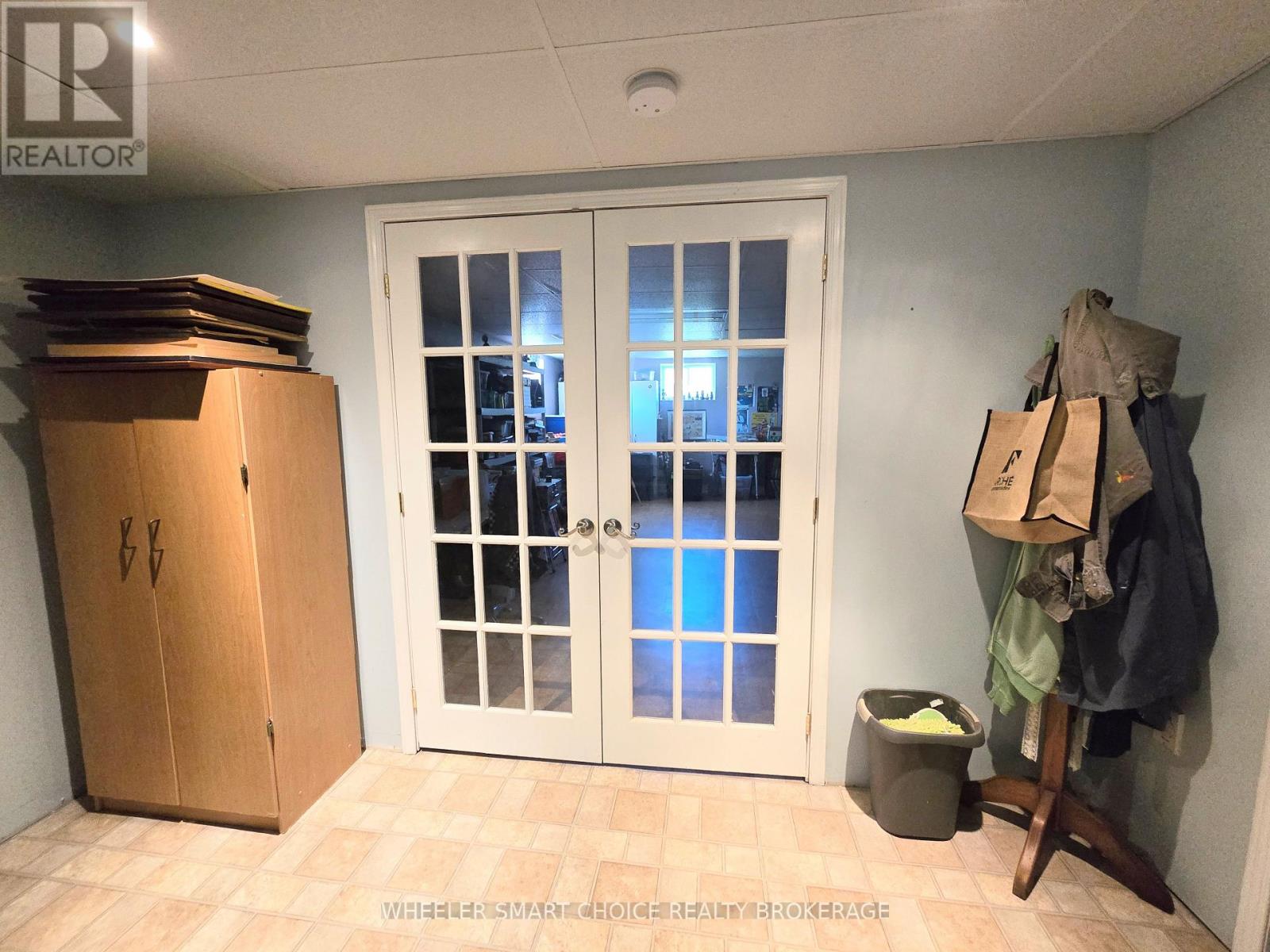 15206 Colonial Drive