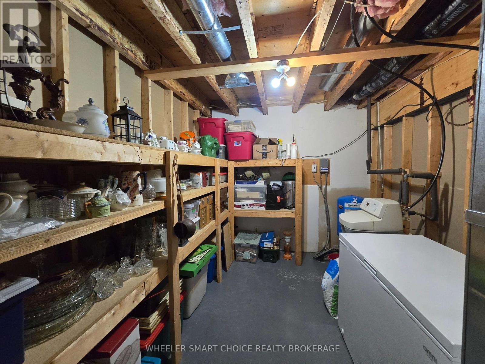 15206 Colonial Drive