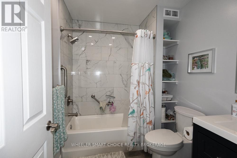 15206 Colonial Drive