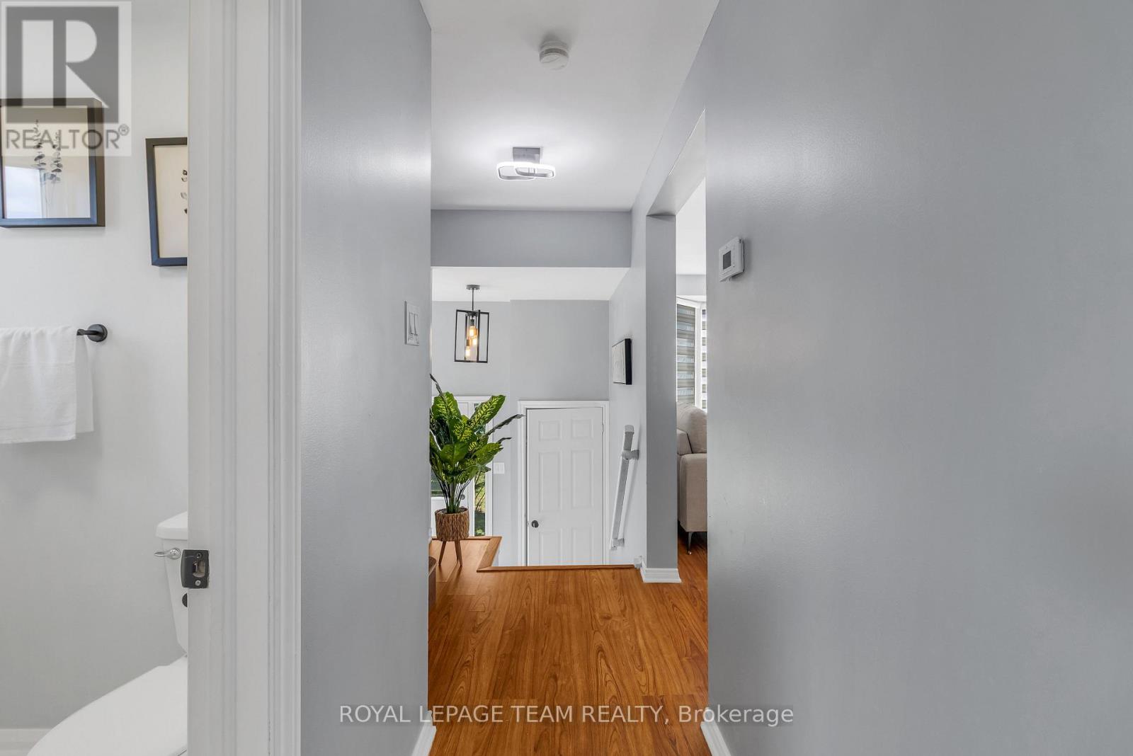 2 Brookhaven Court