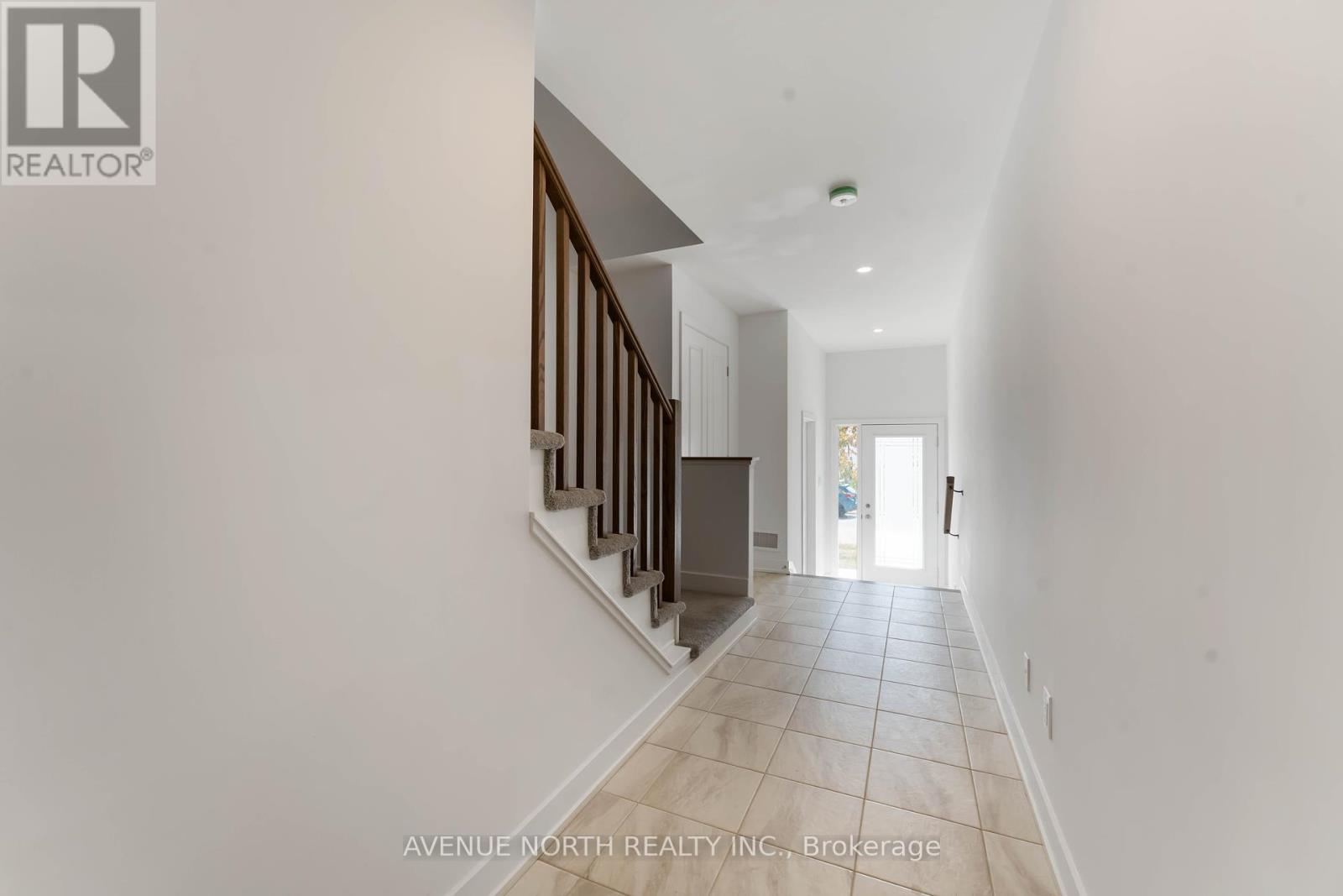 870 Anciano Crescent