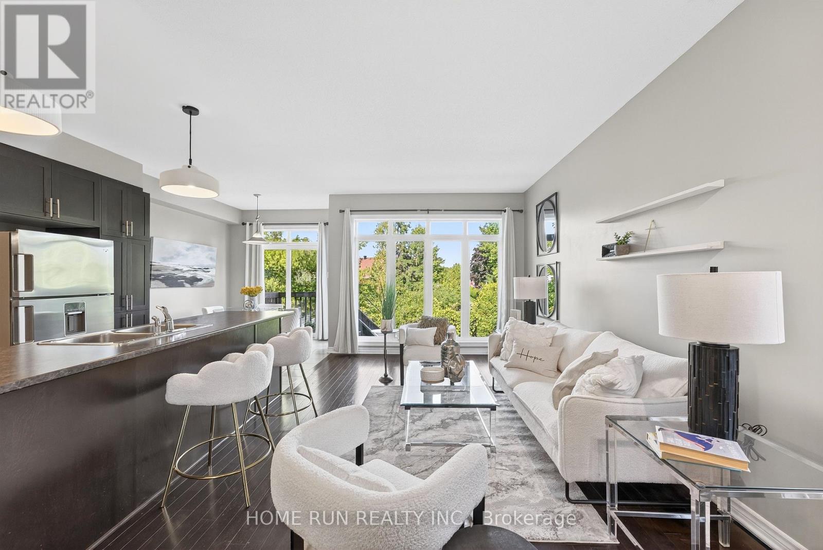 140 Kinghaven Crescent