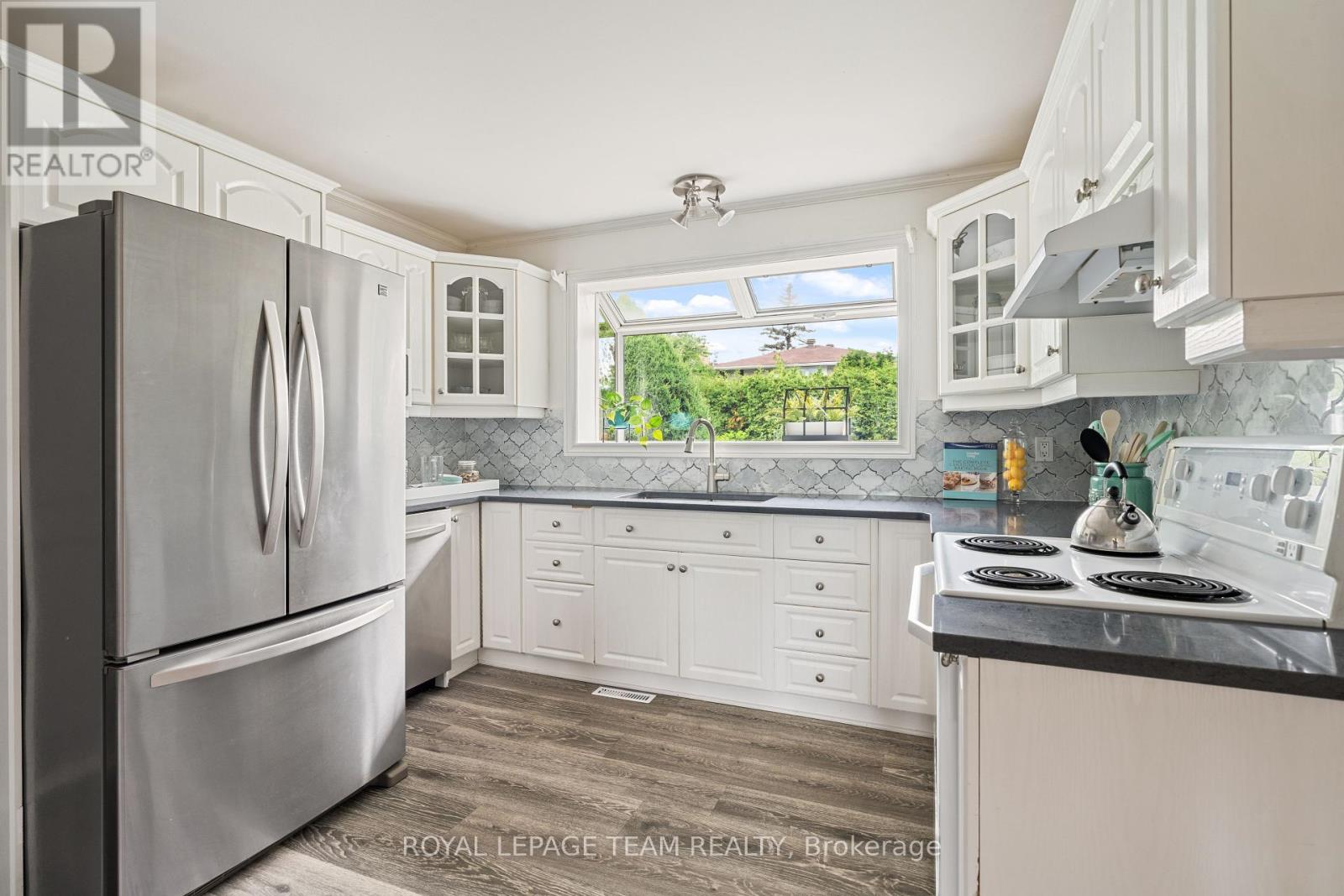 2128 Hubbard Crescent