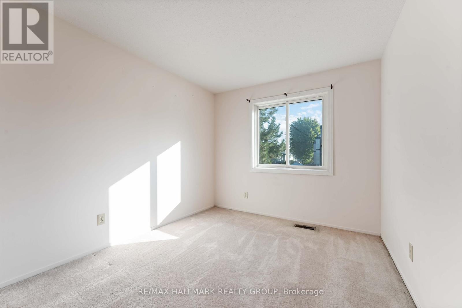447 Canotia Place