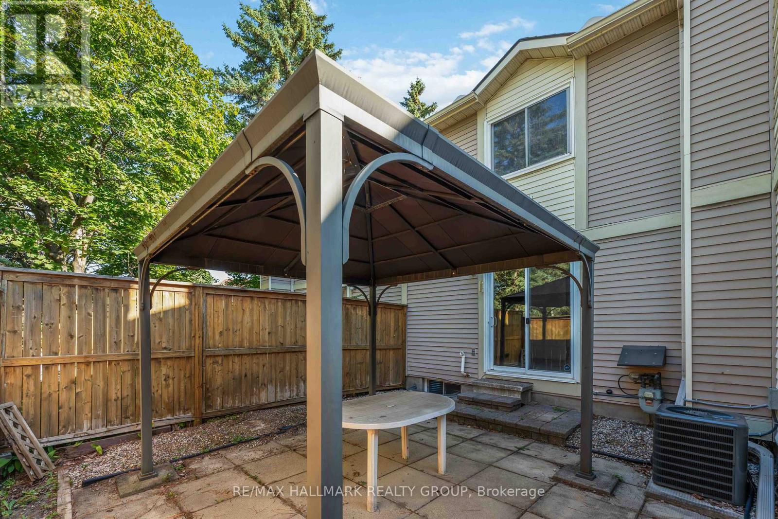 447 Canotia Place