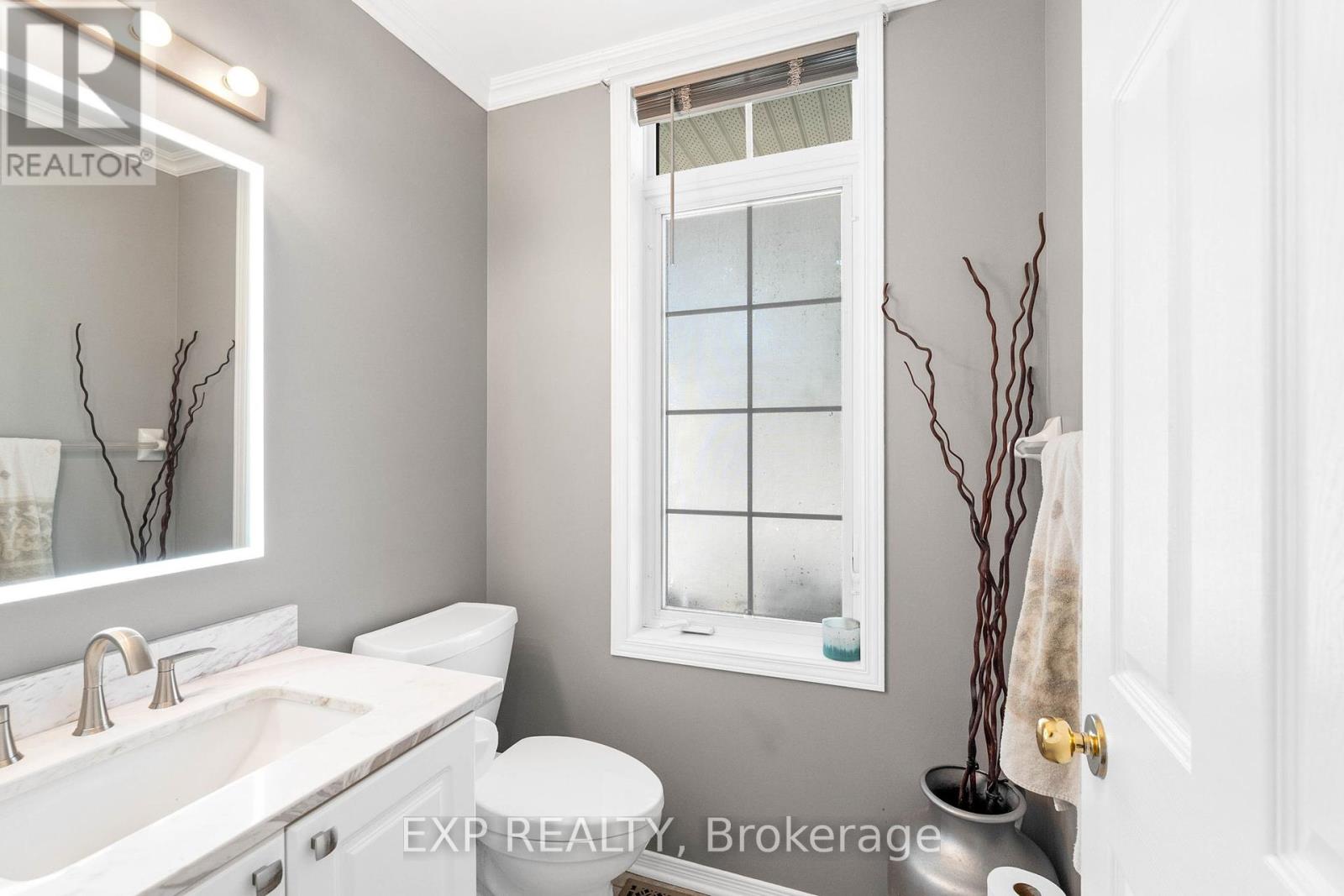 18 Golders Green Lane
