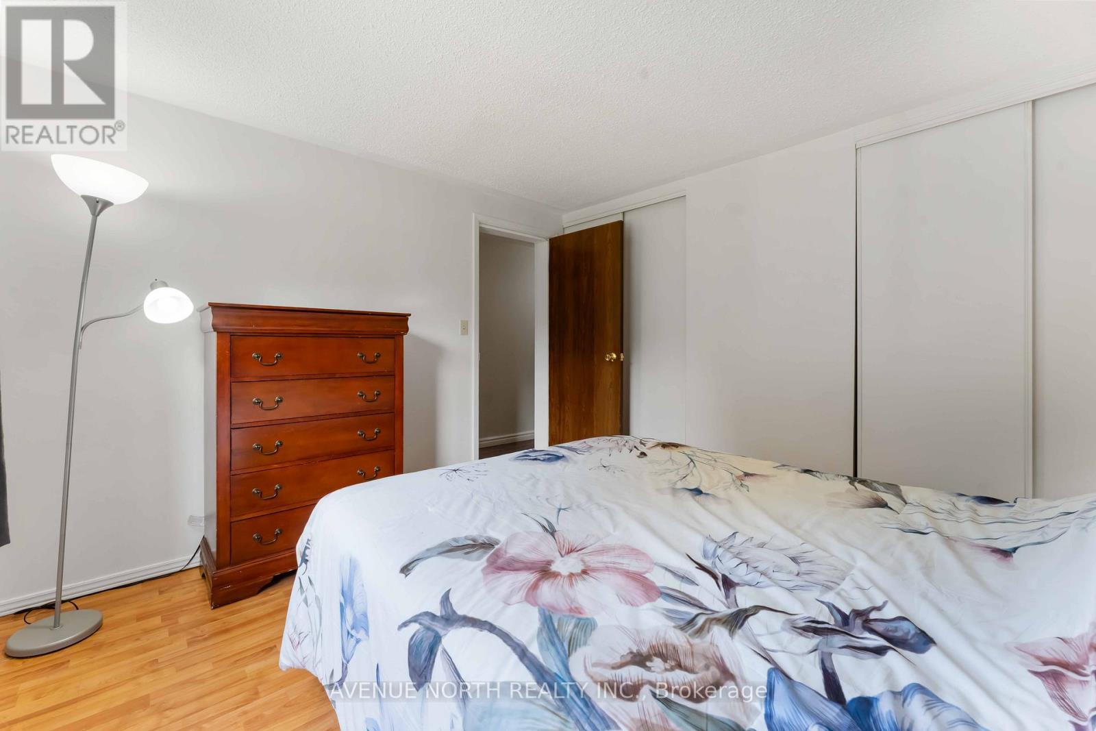 2178 Erinbrook Crescent
