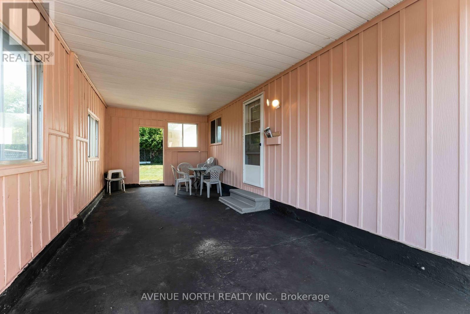2178 Erinbrook Crescent