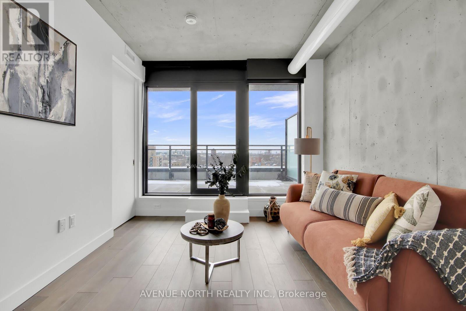 809 - 10 James Street