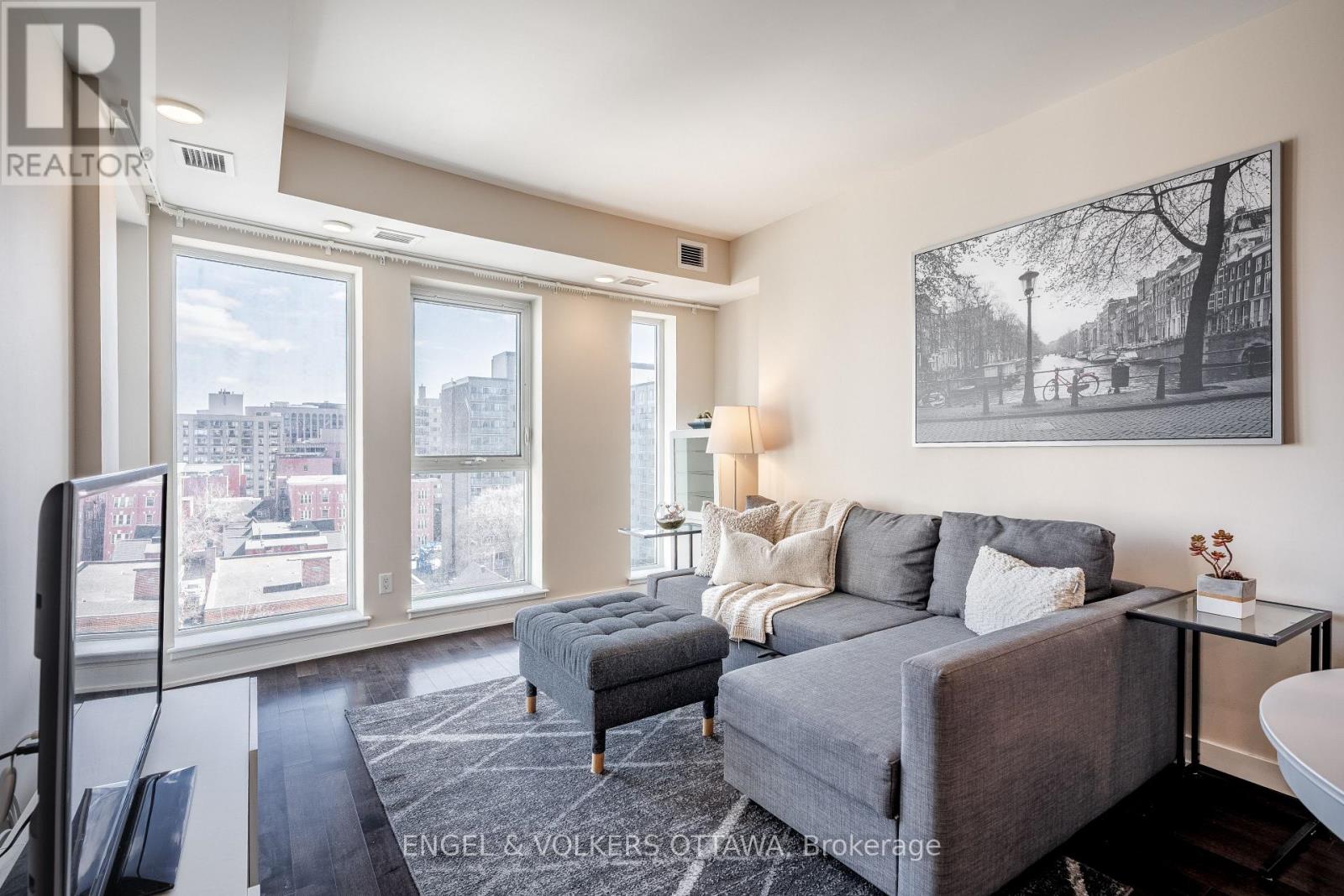 707 - 40 Nepean Street