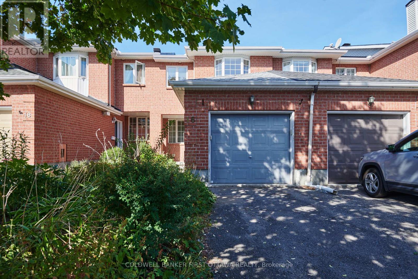 16 Angus Drive