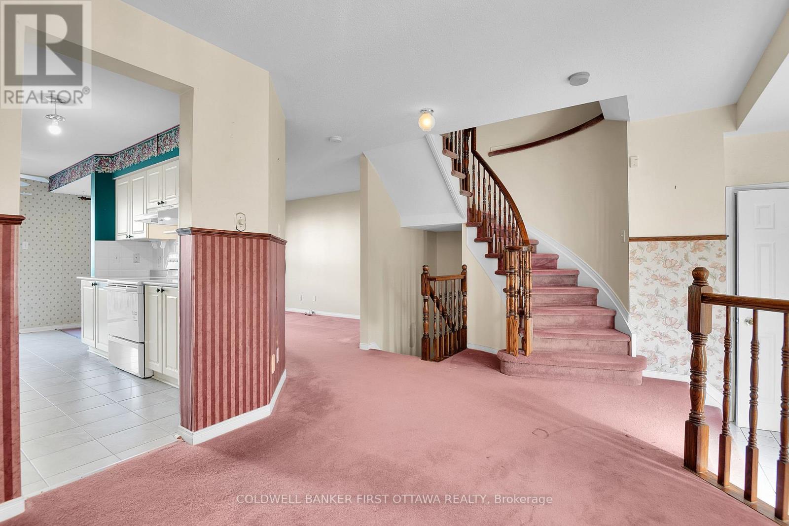 16 Angus Drive