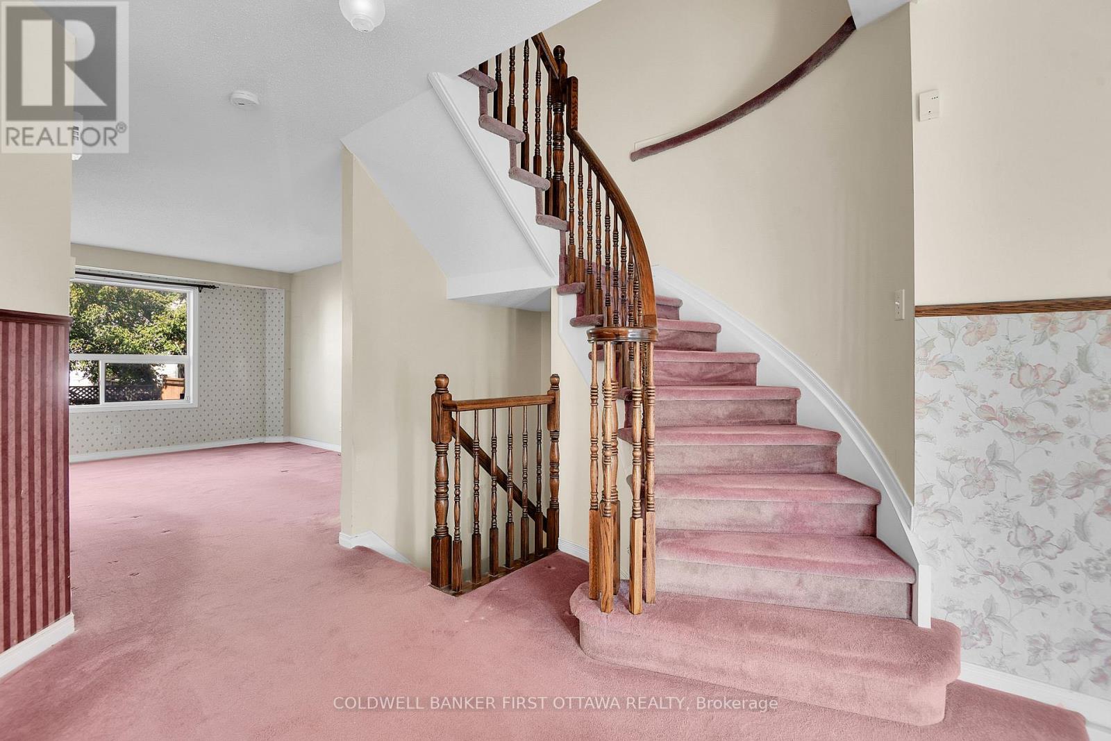 16 Angus Drive