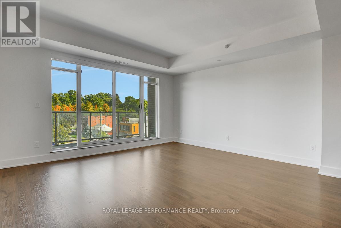 413 - 7 Marquette Avenue