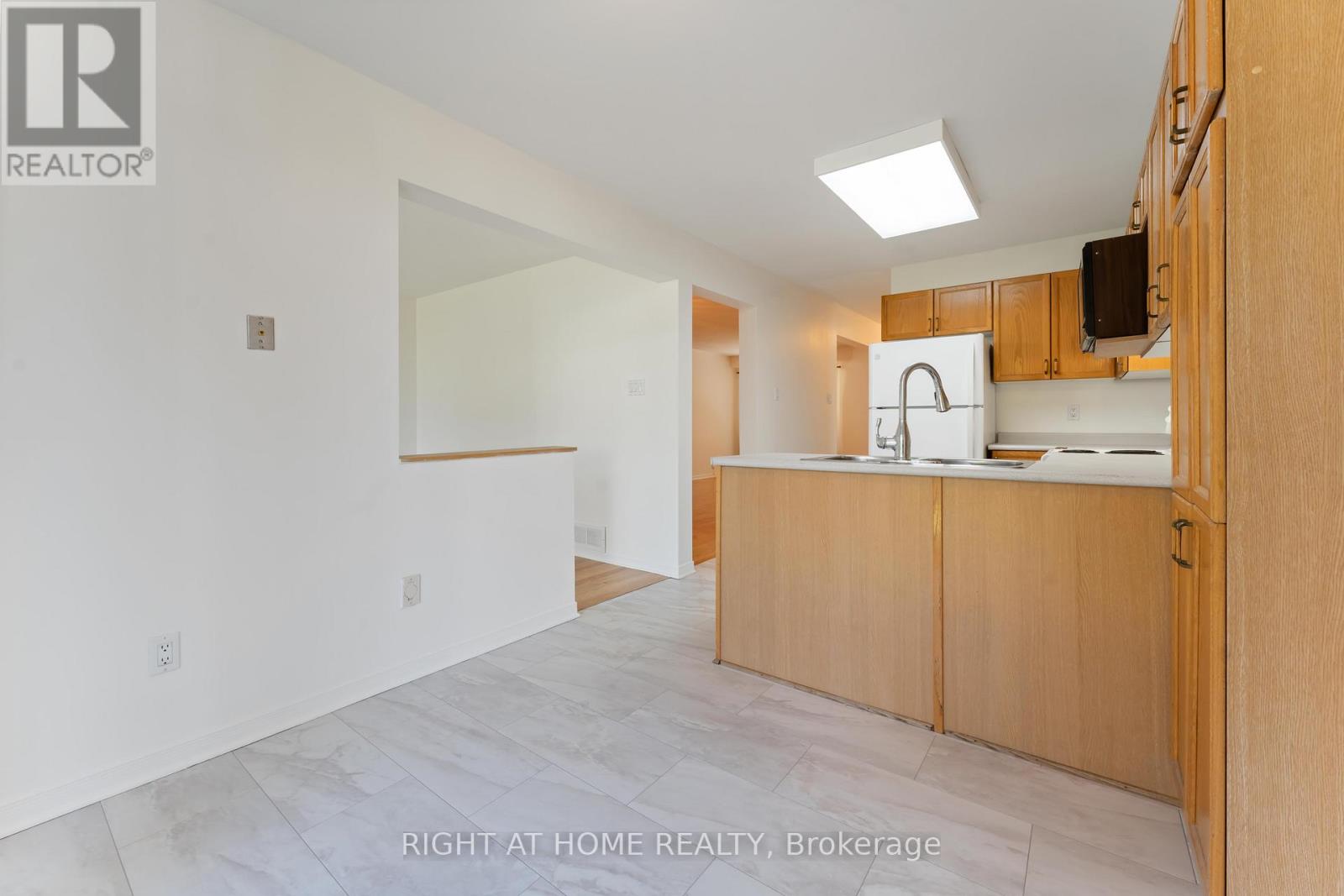 11 Wiltshire Circle