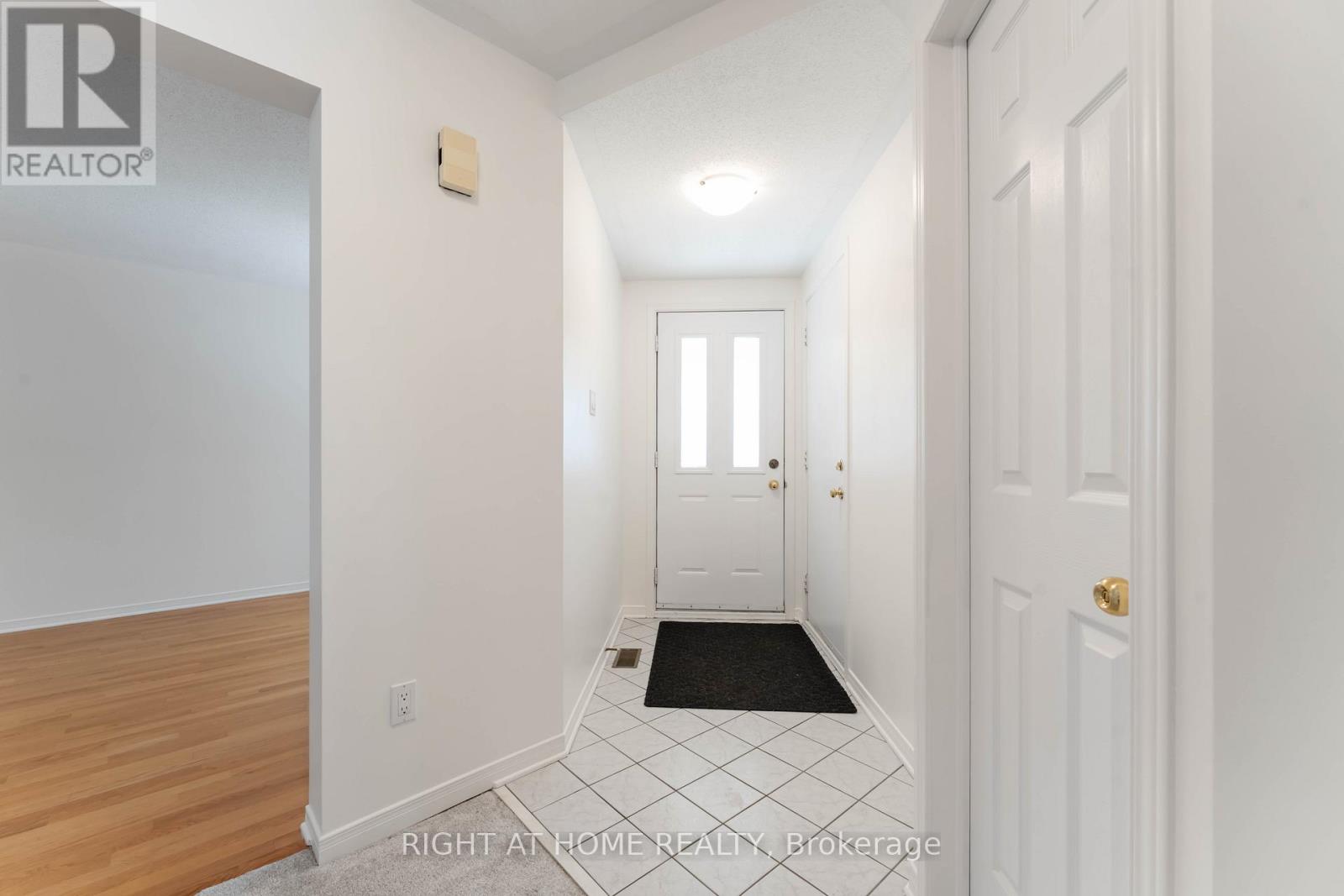 11 Wiltshire Circle