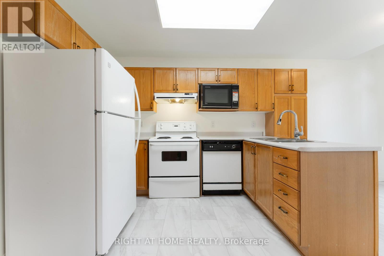 11 Wiltshire Circle