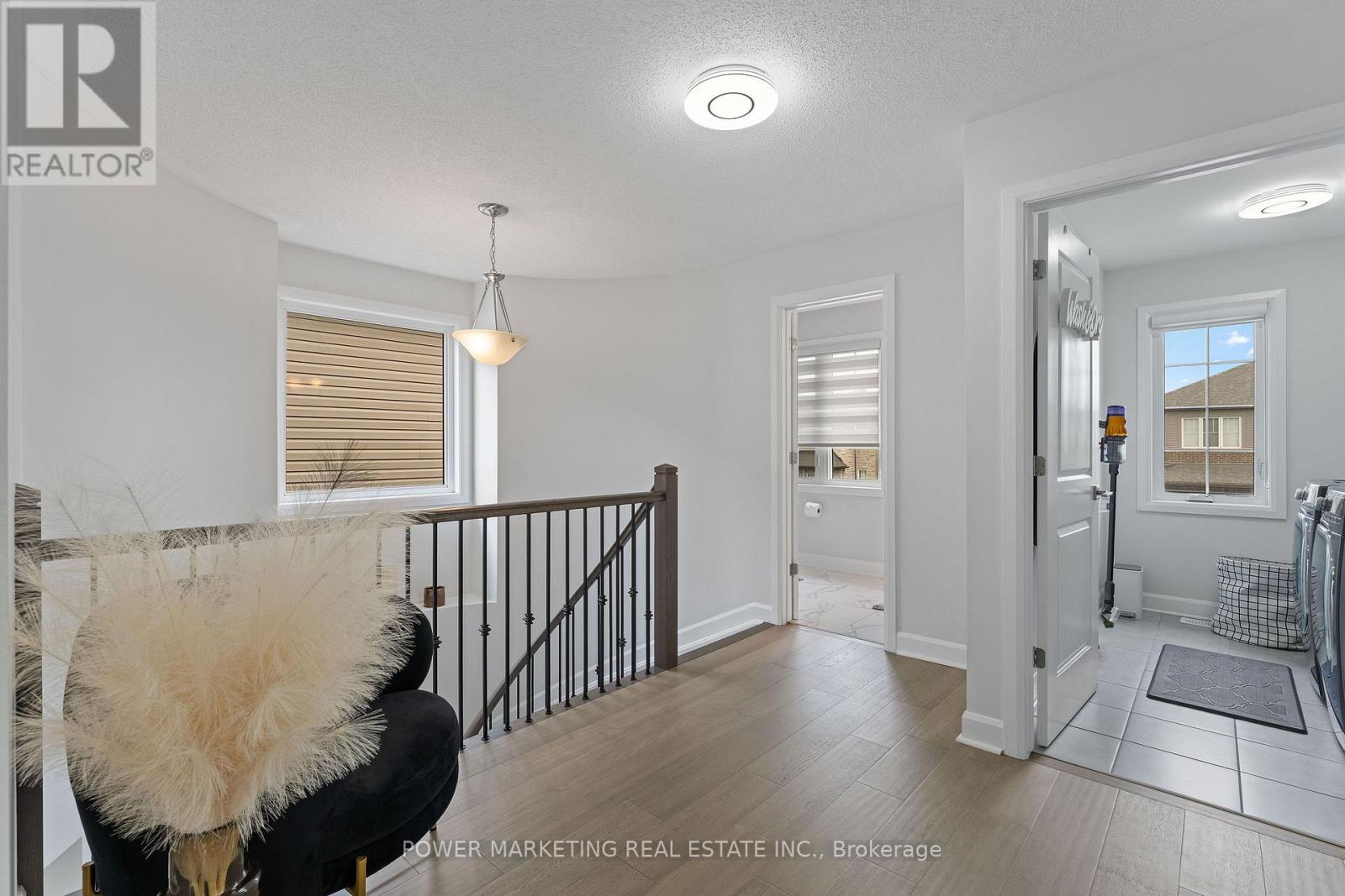 232 Aquarium Avenue