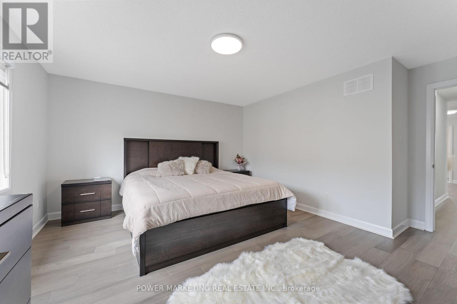 232 Aquarium Avenue