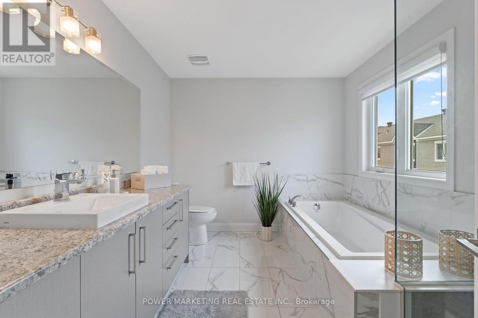232 Aquarium Avenue
