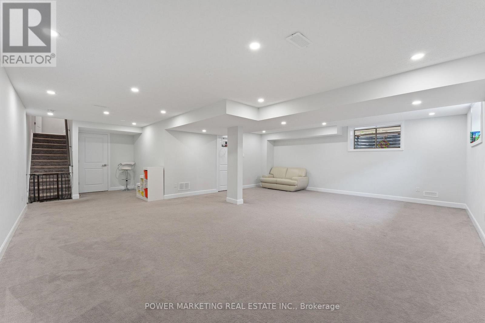 232 Aquarium Avenue