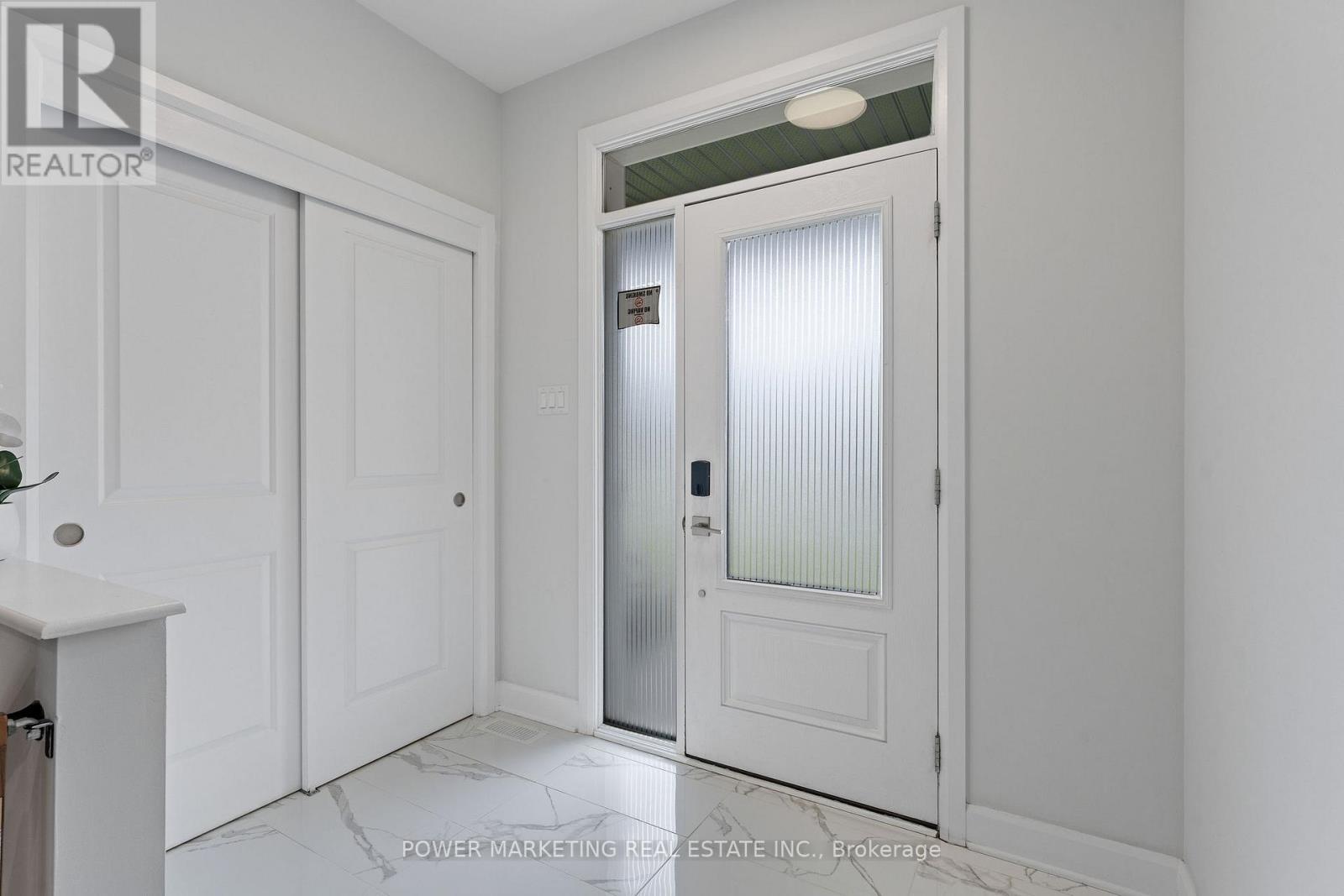 232 Aquarium Avenue