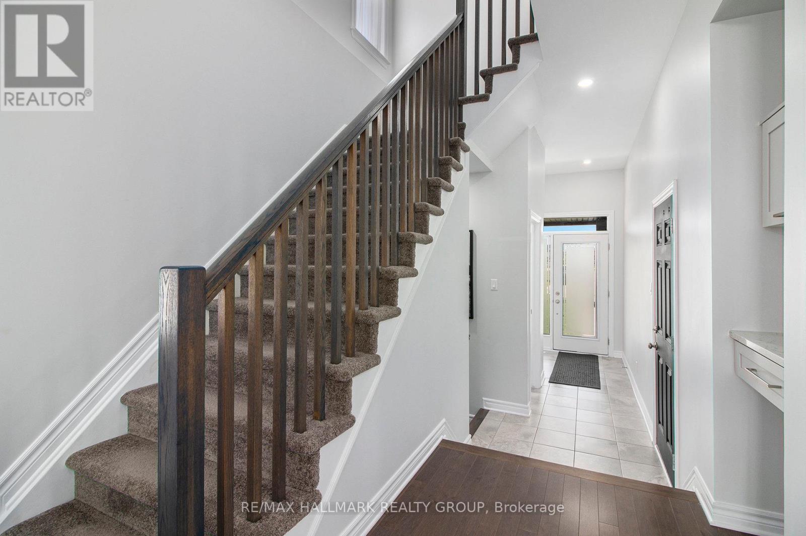 754 Cairn Crescent