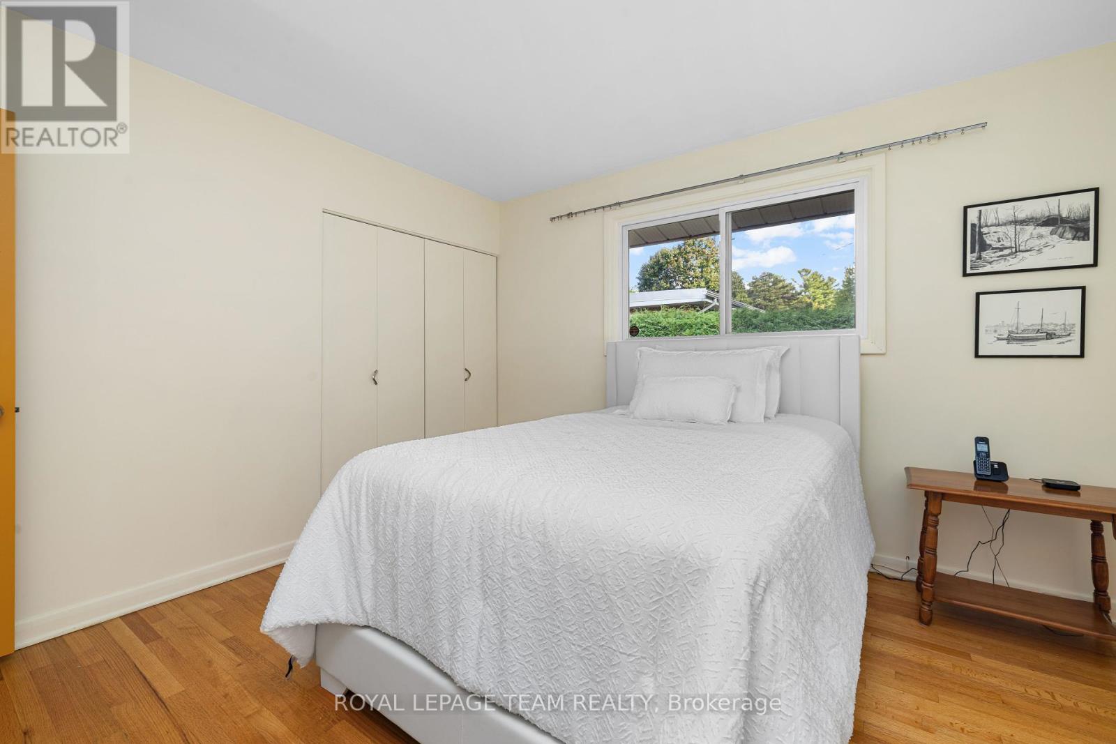 30 Ellery Crescent